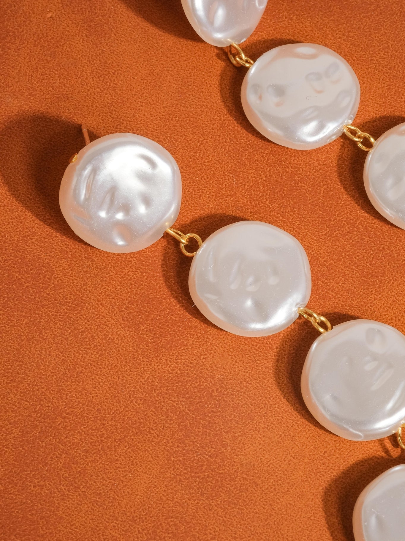 H¨¦lo?se Pearl Drop Earring