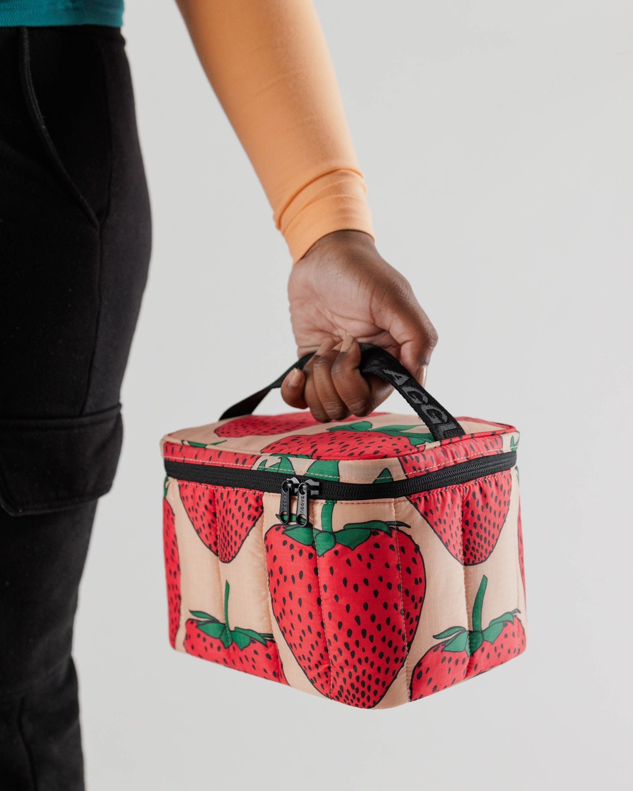 Baggu Puffy Lunch Bag Strawberry