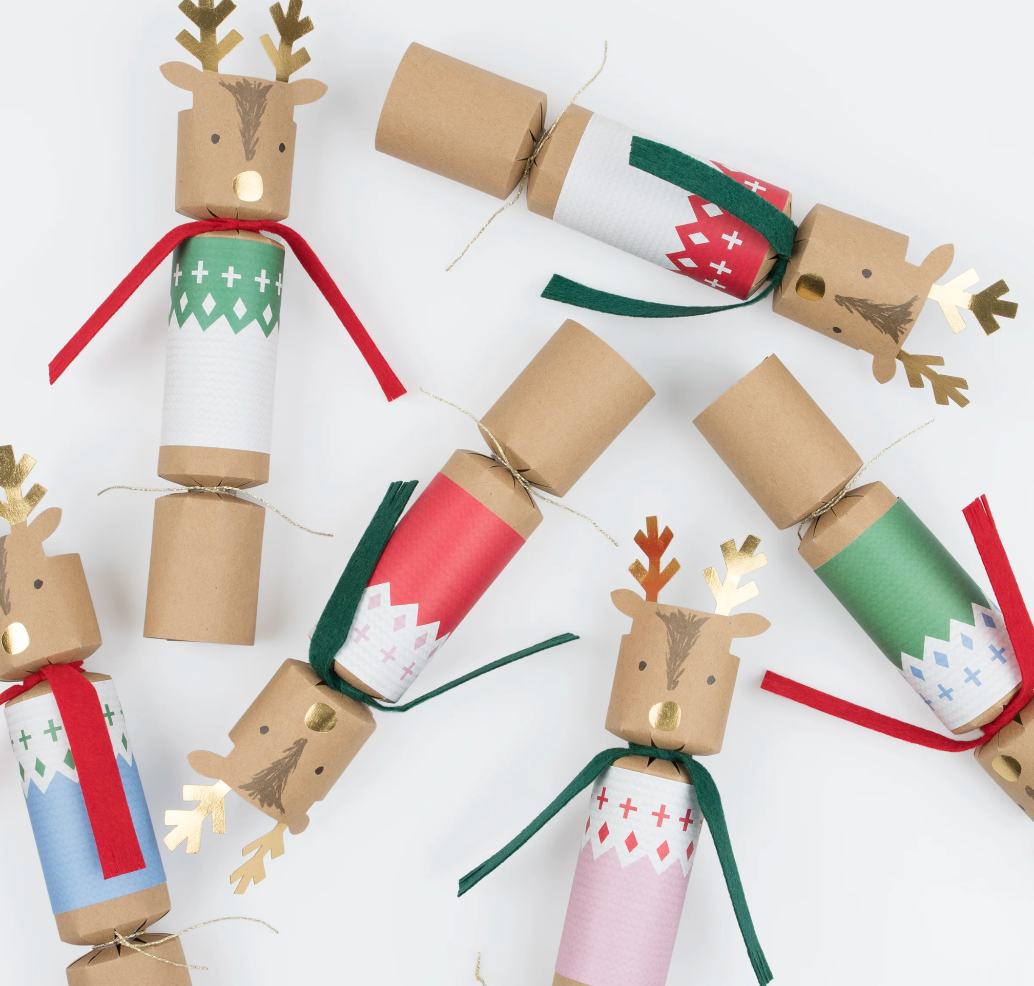 Woodland Jumper Reindeer Crackers (Set of 6)